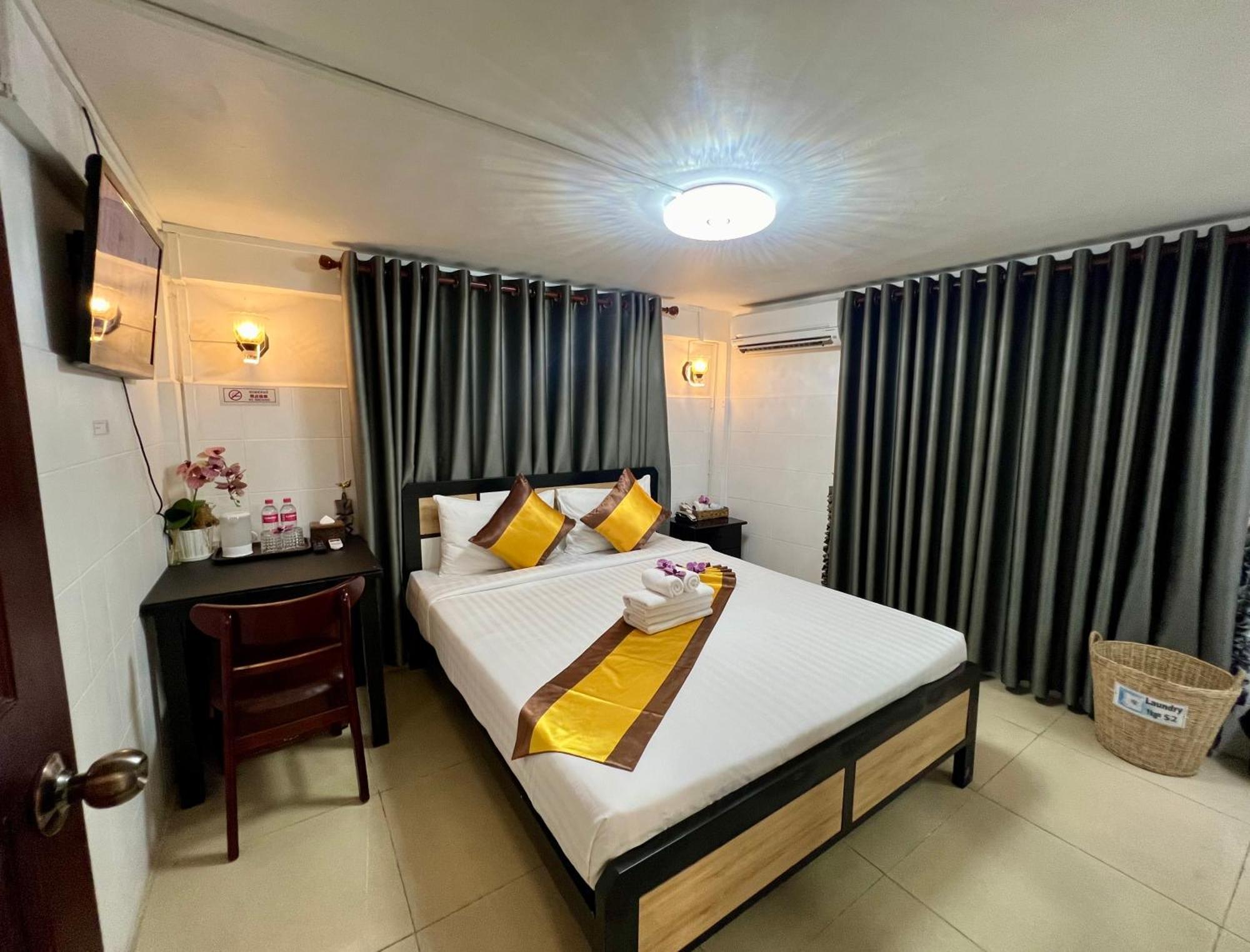 Sun Chakra Boutique Hotel Phnom Penh Exterior foto