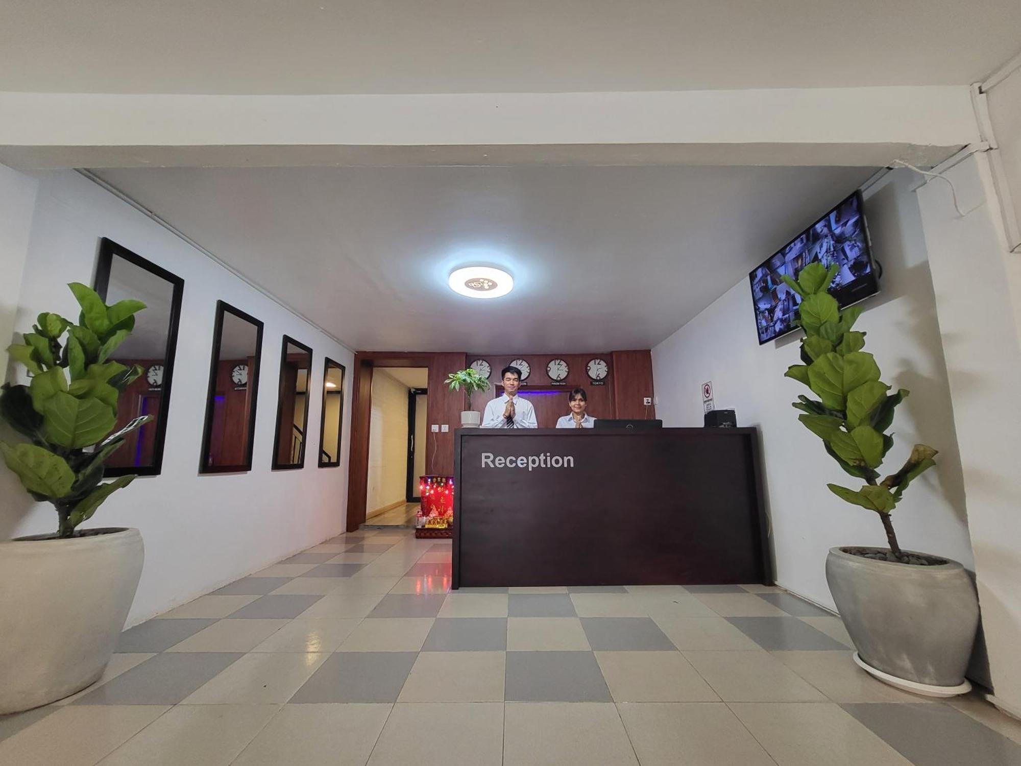 Sun Chakra Boutique Hotel Phnom Penh Exterior foto